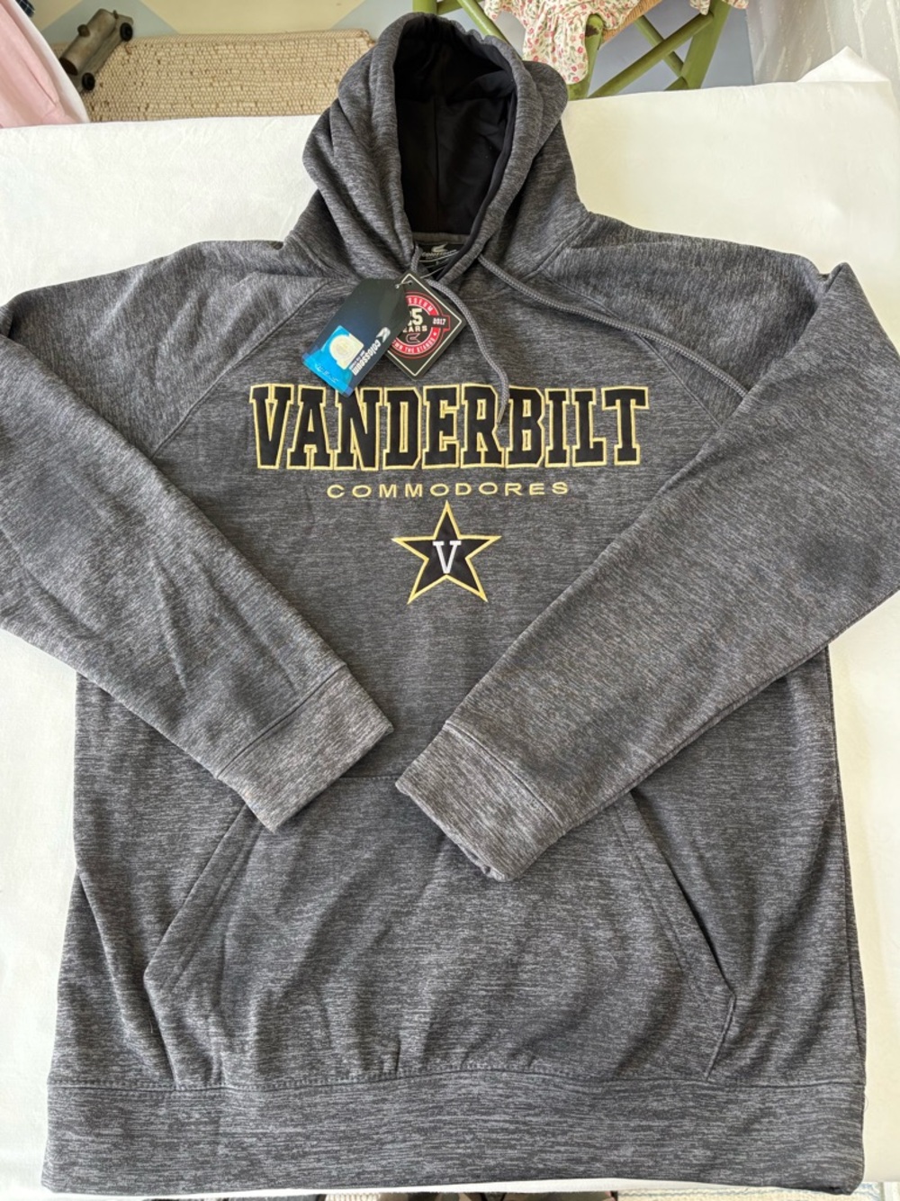 Vandy hoodie, new , with tags - Picture 6 of 6